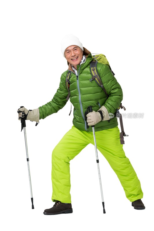 老年男人冬季登山旅行