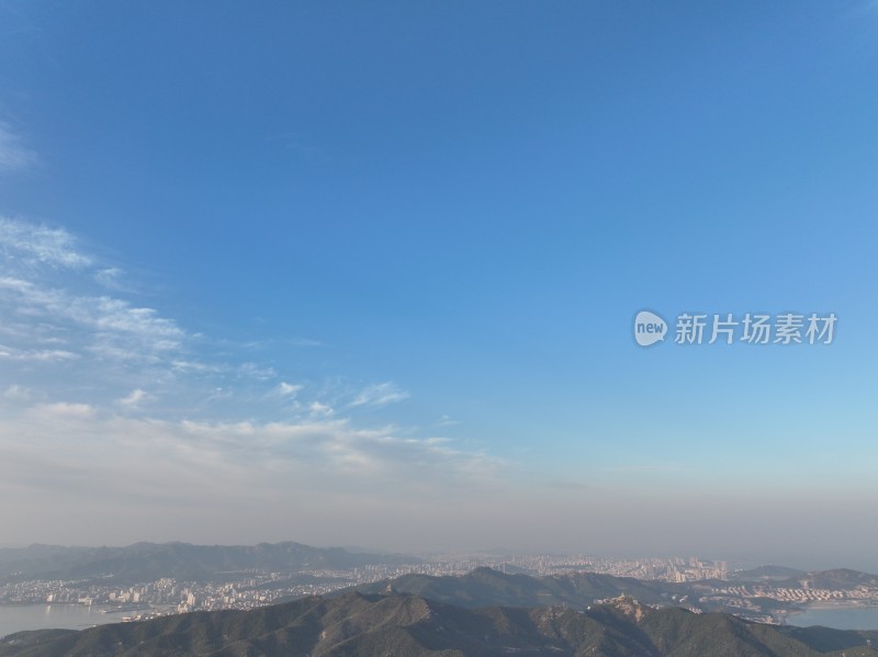 威海市猫头山环海路刘公岛山海城市风景