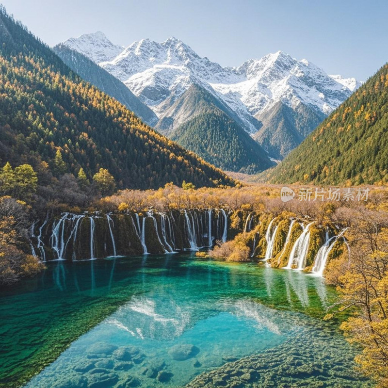 九寨沟山间湖泊秋景与雪山倒影