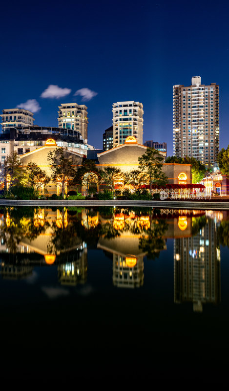 中共一大会址太平湖夜色倒影景观