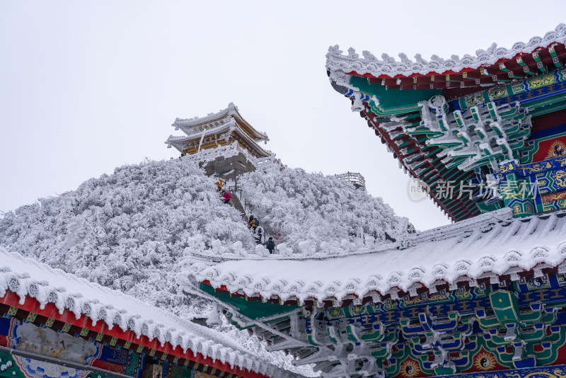 河南老君山冬季大雪古建筑航拍