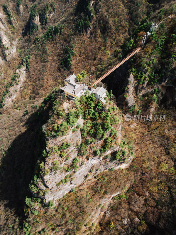 平凉市崆峒通天桥天台山