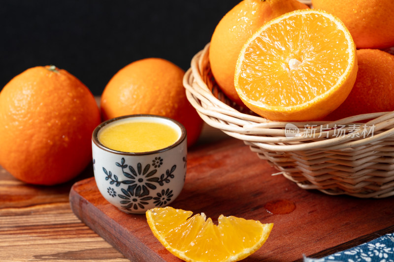 装在篮子里的爱媛果冻橙