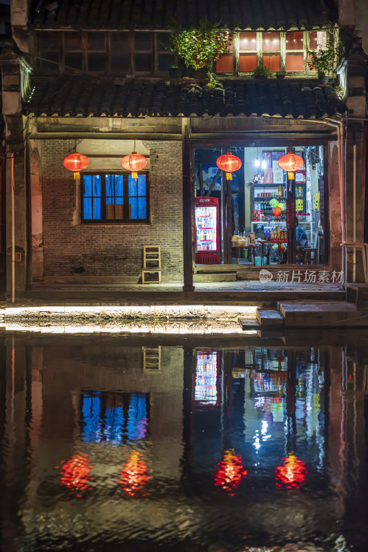 浙江湖州南浔古镇水乡百间楼夜景