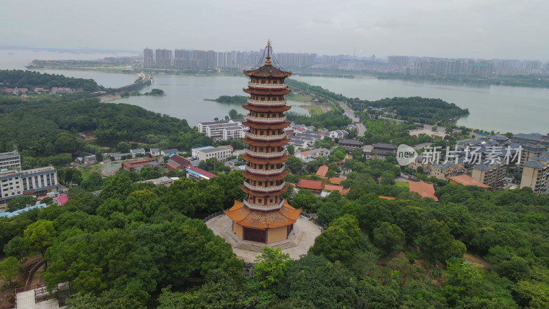 航拍湖南岳阳圣安寺4A景区