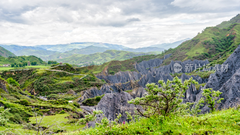 四川甘孜道孚县八美墨石公园风景地拍