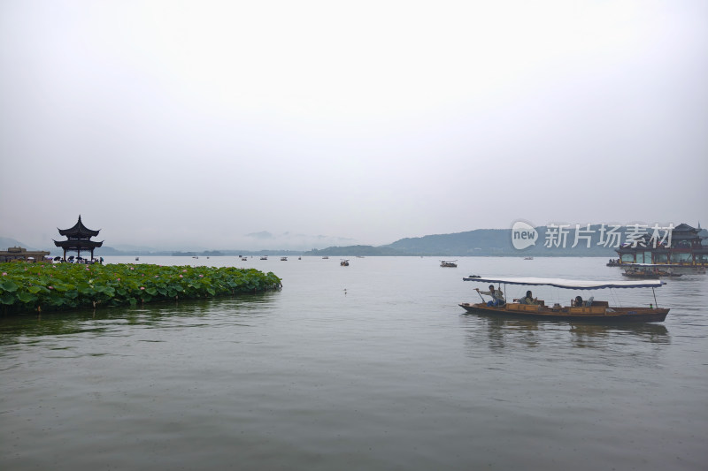 水墨西湖