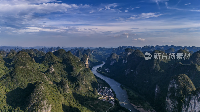 广西省桂林市喀斯特地貌山水风景