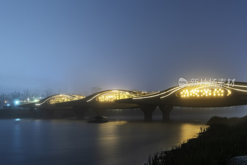 上海天文馆和海绵公园过道桥