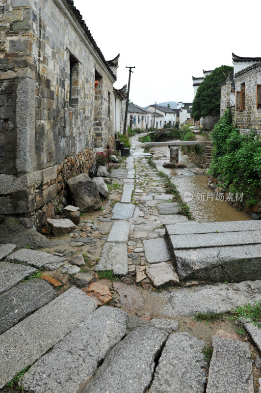 古色古香的传统古建筑屋檐 安徽查济古村