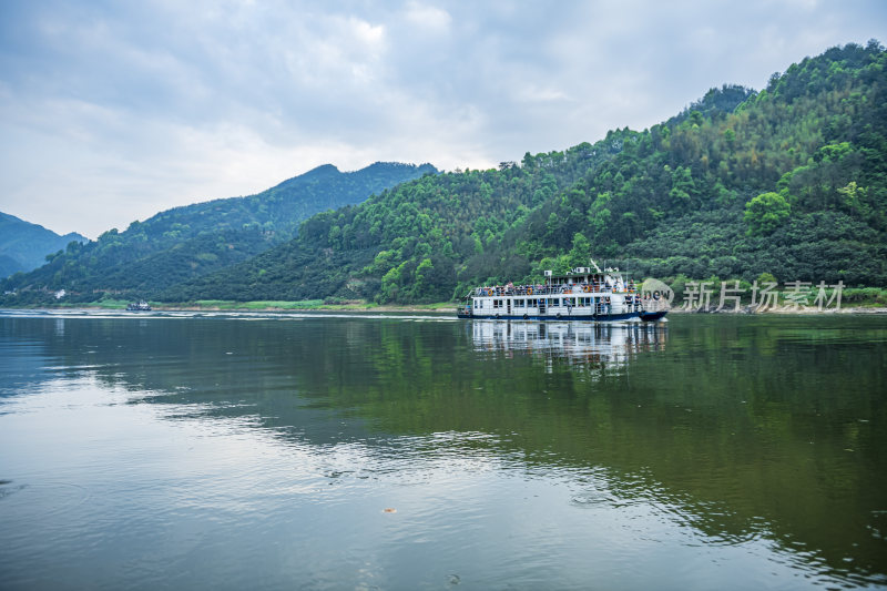 安徽新安江十里画廊风景