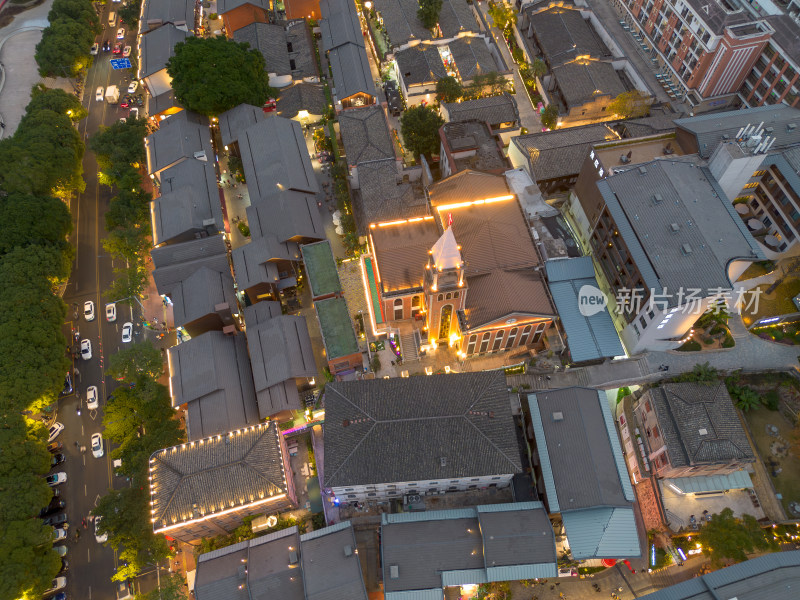 航拍福州烟台山繁华街道夜景