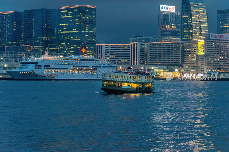 香港天星小轮夜景