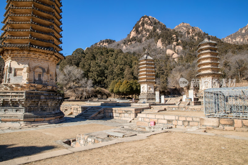 北京景点银山塔林的古塔