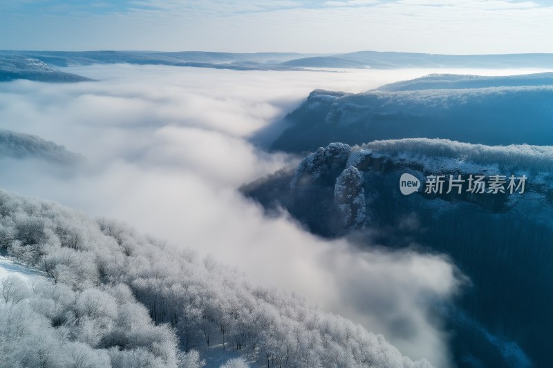 冬季山峦云海俯瞰景象