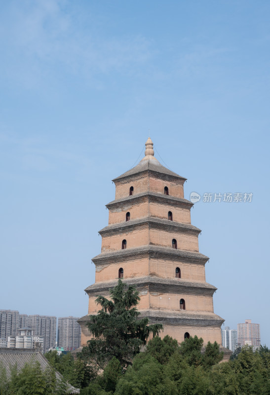 陕西西安晴朗天气的大慈恩寺大雁塔