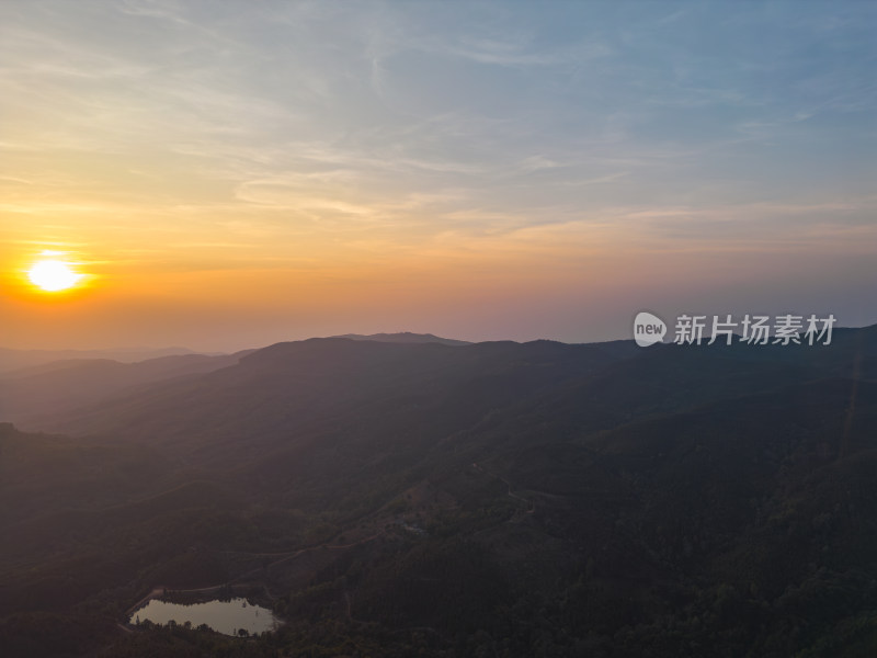 航拍山脉夕阳晚霞自然风光