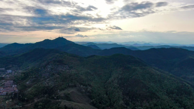 南方山川丘陵