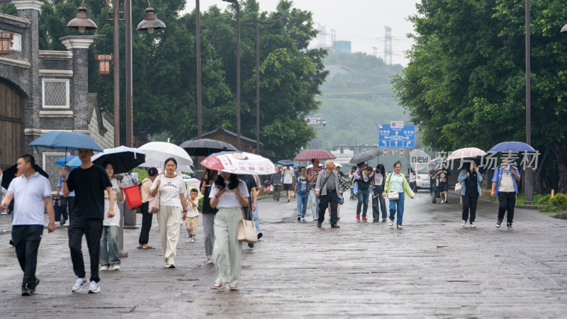 四川省宜宾市旅游度假区李庄古镇的小雨天