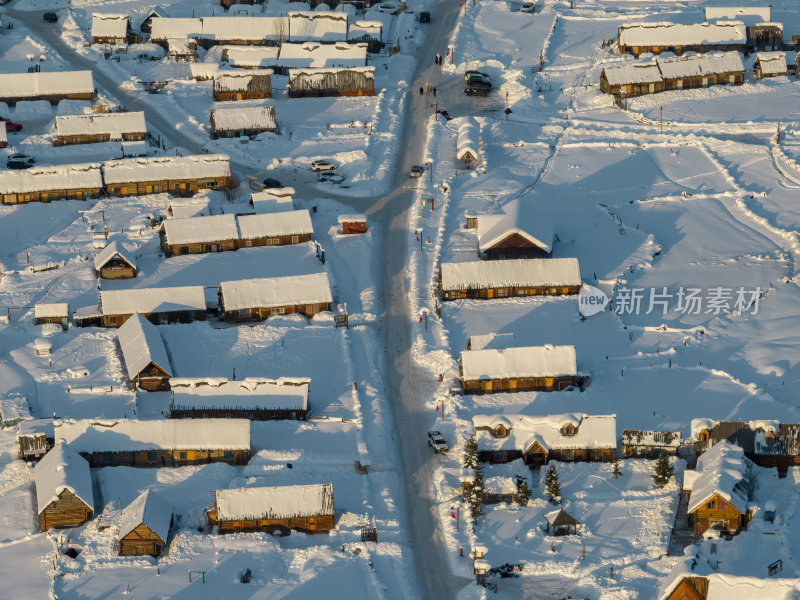 新疆北疆阿勒泰禾木冬季雪景童话世界航拍