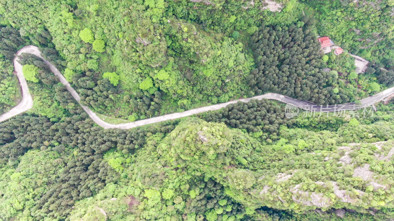 湖南张家界蜿蜒盘山公路航拍