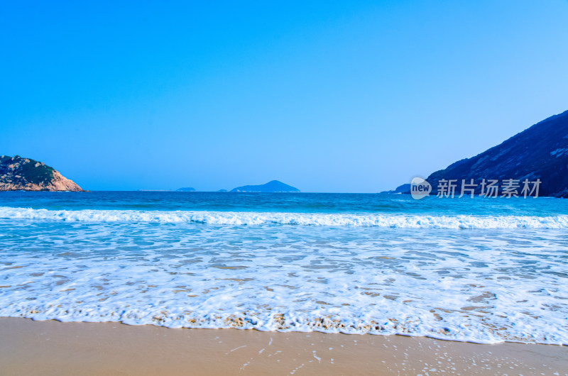 香港石澳旅游区滨海海景沙滩礁石海浪风景