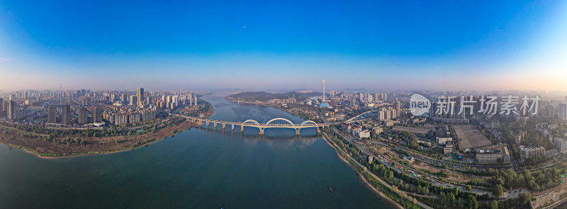 湖南株洲城市清晨航拍全景图