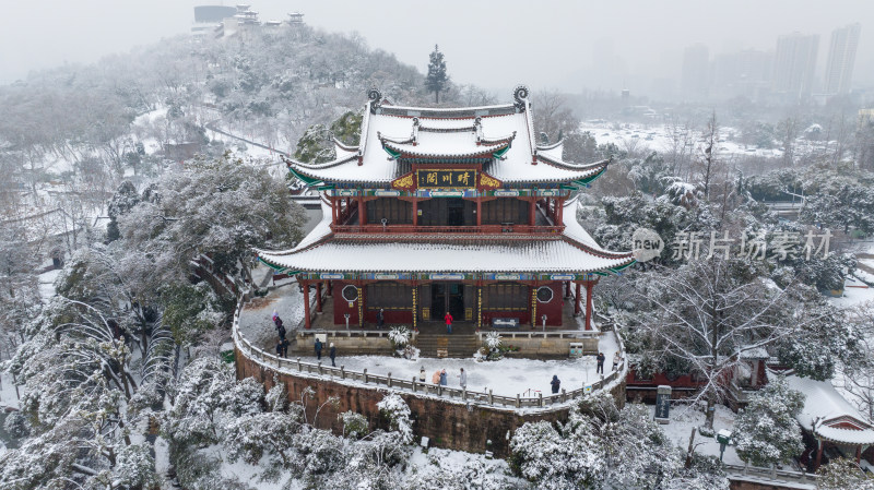 武汉晴川阁冬季雪景