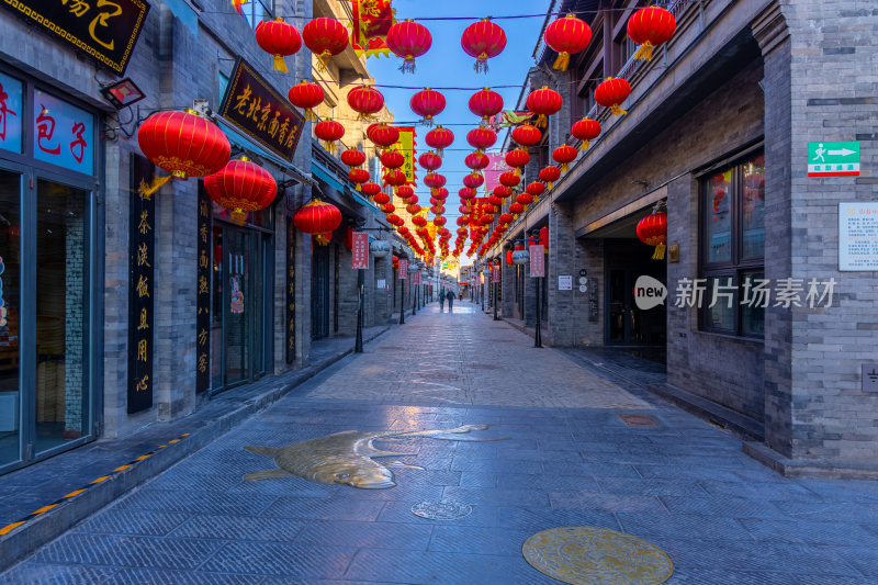 北京前门大街鲜鱼口老字号美食街