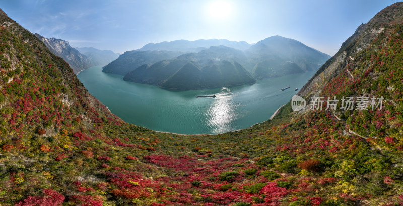 长江三峡巫峡红叶