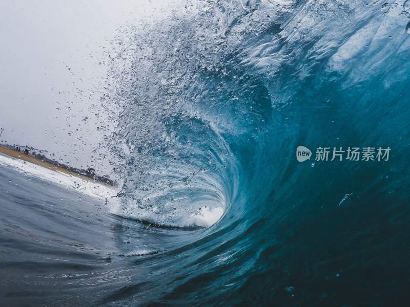 海浪波涛汹涌浪花巨浪浪潮汹涌