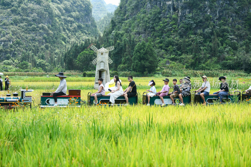 乡村旅游新农村幸福生活乡村振兴