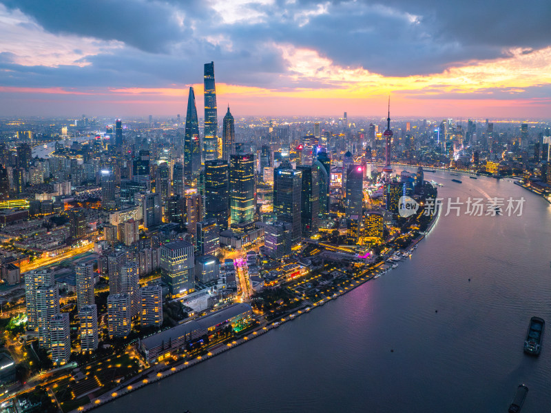 上海陆家嘴浦江外滩夜景航拍