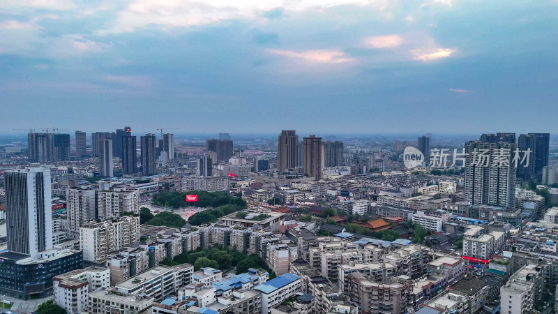 四川德阳老城区城市建设航拍图