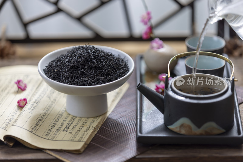 高品质茶叶展示红茶冲茶倒茶