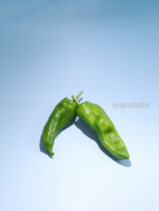 新鲜绿色蔬菜瓜果青椒辣椒