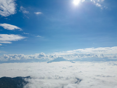 航拍景迈山云海之上的壮阔天空俯瞰全景