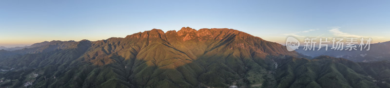 航拍乐昌五指峰风景