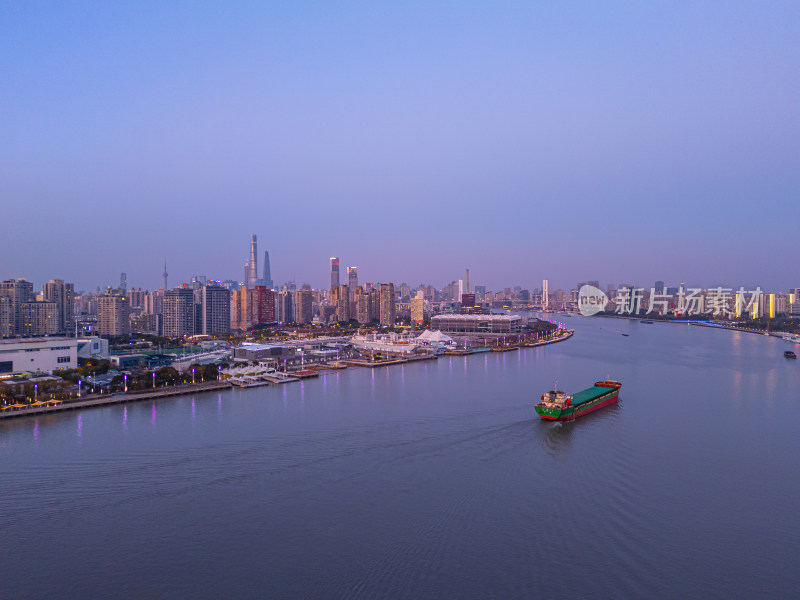 航拍上海黄浦江江畔日落美景