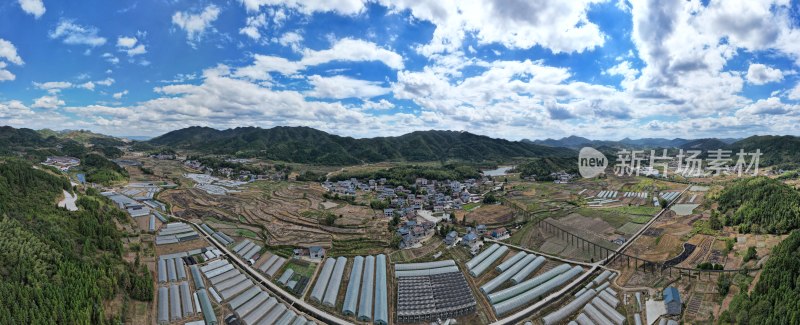 山川丘陵农业种植航拍全景图