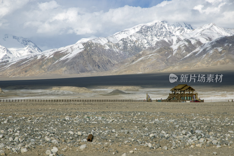 新疆天山十八罗汉峰自然景观