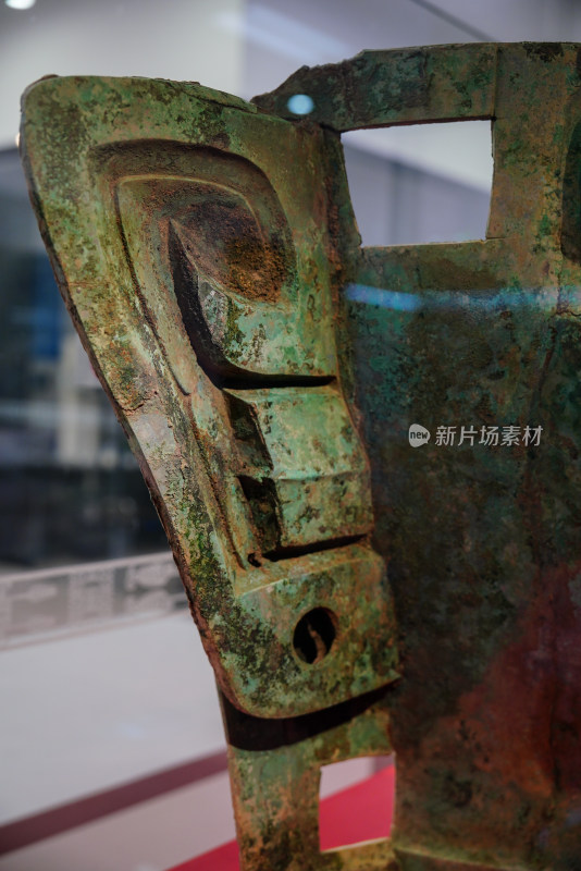 四川广汉三星堆博物馆青铜人头像