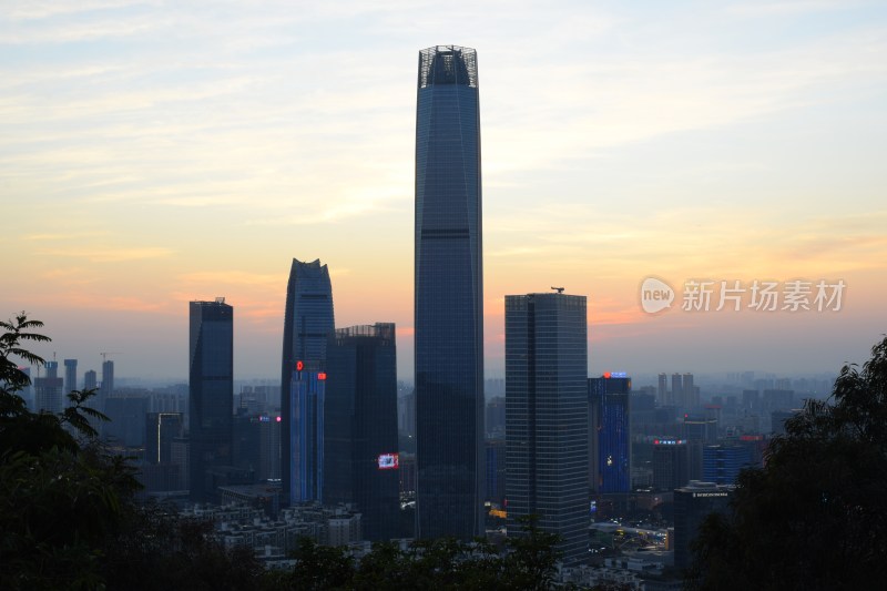 东莞天际线cbd城市高楼黄昏夜景