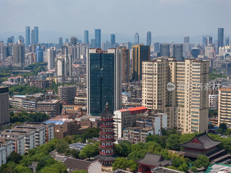 江西南昌市区绳金塔建筑群高空航拍