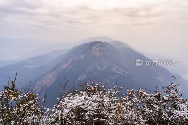 重庆市奉节县赤甲山三峡之巅冬季雪景风光