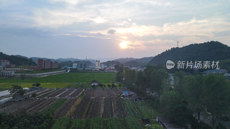 航拍乡村田园日落晚霞