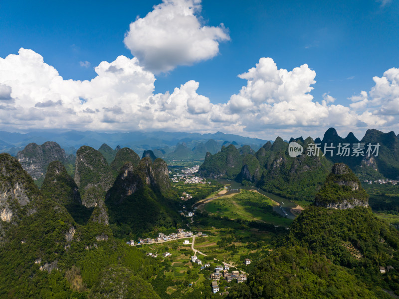 广西 桂林山水 漓江风光 下龙风光 蓝天白云