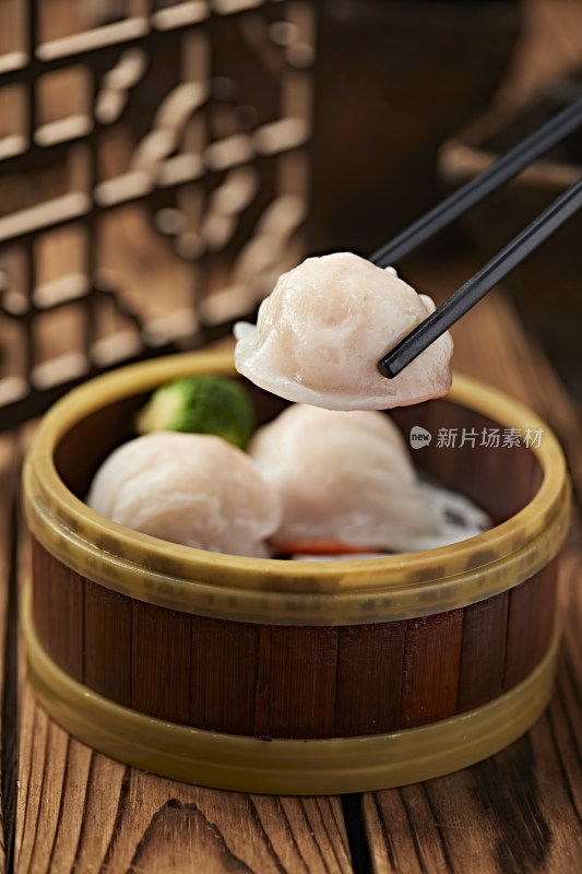 港式茶餐水晶虾饺