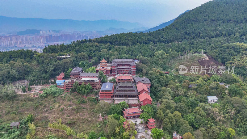 四川达州凤凰山西圣寺航拍图