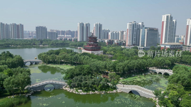 航拍山东济宁南池景区